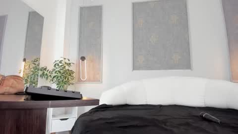 Saraa Gomez online show from March 15, 2:56 pm