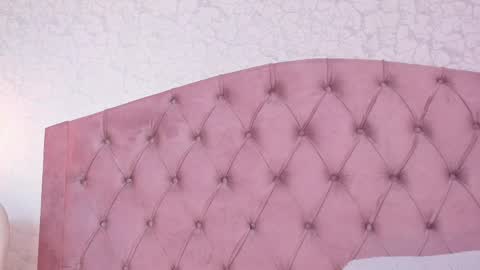 Sara  online show from April 6, 7:26 pm