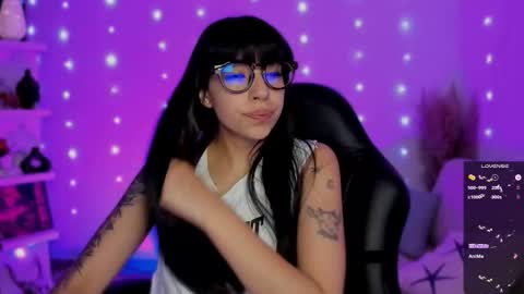 Sara online show from December 16, 8:25 pm