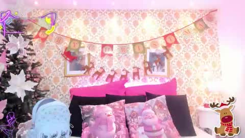 SaraAvila  online show from December 18, 8:04 pm