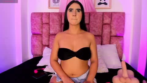 Sara  online show from April 15, 7:43 pm