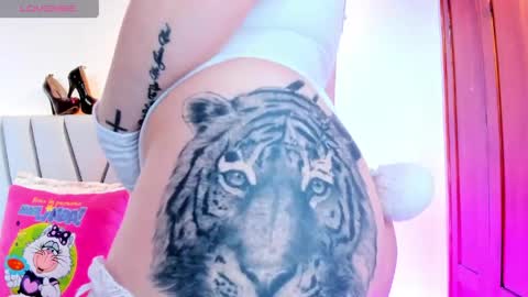 saraby__ online show from June 6, 2:27 am