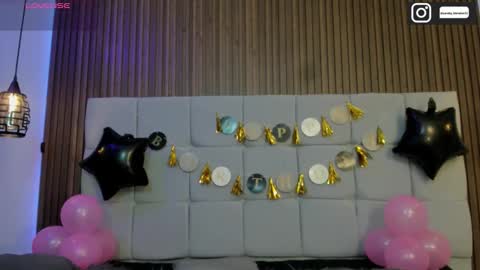   online show from December 20, 11:28 am