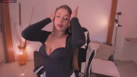 sara cavali online show from July 13, 7:27 pm