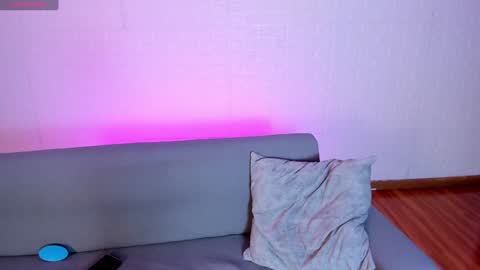 Sara  Everyday From 1430 to 2130 Col Time online show from December 5, 9:39 pm