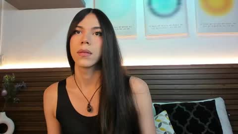 Sara online show from April 17, 7:28 pm