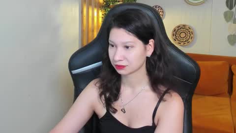 Snapshot of saradenars chatting on November 10, 5:06 am SaraDenars online show from November 10, 5:06 am