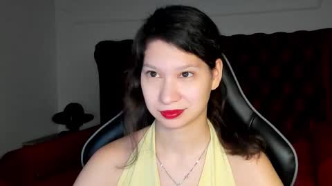 Snapshot of saradenars chatting on November 24, 5:18 am SaraDenars online show from November 24, 5:18 am