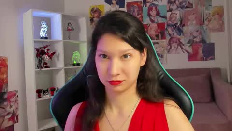 Snapshot of saradenars chatting on December 5, 6:55 am SaraDenars online show from December 5, 6:55 am