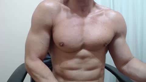 saradorj92 online show from November 12, 8:26 am