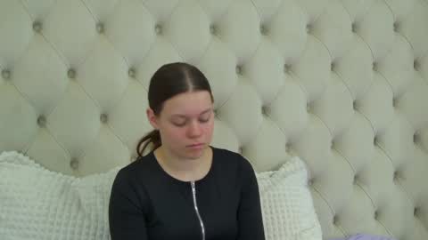 Sara online show from April 15, 5:25 am