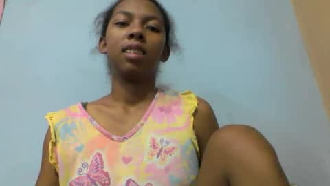 sarah146341 online show from February 13, 8:16 pm