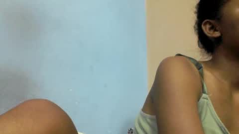 sarah146341 online show from March 15, 5:52 pm