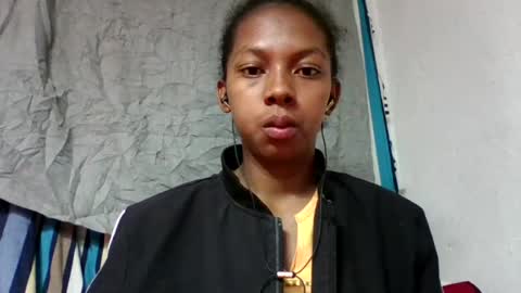Snapshot of sarah146341 chatting on August 7, 5:26 pm sarah146341 online show from August 7, 5:26 pm