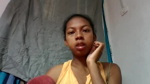 Snapshot of sarah146341 chatting on August 9, 3:23 am sarah146341 online show from August 9, 3:23 am