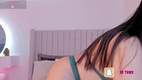 Snapshot of sarah_bonneth chatting on October 5, 12:58 pm Sarah Bonneth online show from October 5, 12:58 pm
