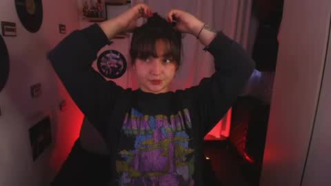 Sara online show from March 29, 11:05 pm