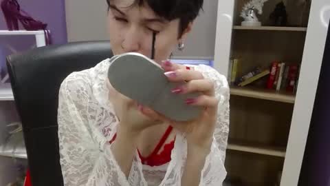 Sarah online show from March 26, 7:47 am