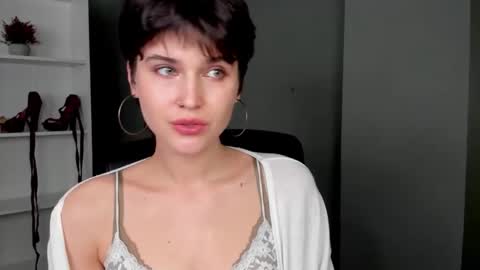 Sarah online show from April 16, 6:58 am