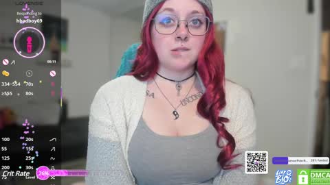 Snapshot of sarah_e_xx chatting on January 27, 3:15 am Sarah online show from January 27, 3:15 am