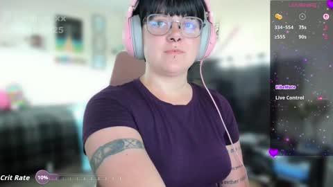 Snapshot of sarah_e_xx chatting on September 18, 3:14 pm Sarah online show from September 18, 3:14 pm