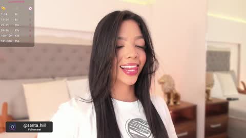 Snapshot of sarah_hiill chatting on December 7, 11:12 pm online show from December 7, 11:12 pm