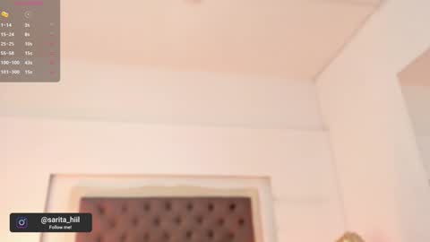 Snapshot of sarah_hiill chatting on December 10, 10:47 pm online show from December 10, 10:47 pm