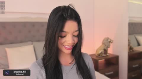 Snapshot of sarah_hiill chatting on December 24, 2:10 am online show from December 24, 2:10 am