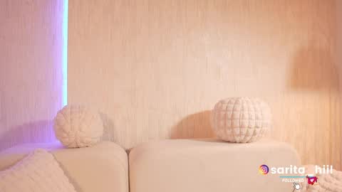 Snapshot of sarah_hiill chatting on March 11, 10:53 pm online show from March 11, 10:53 pm