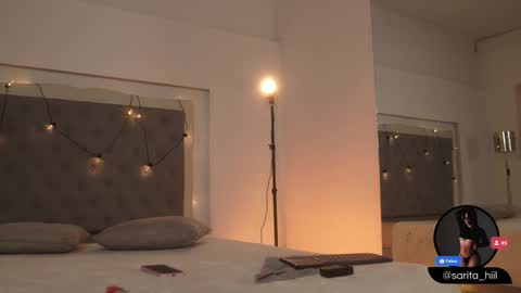 Snapshot of sarah_hiill chatting on October 2, 8:16 pm online show from October 2, 8:16 pm