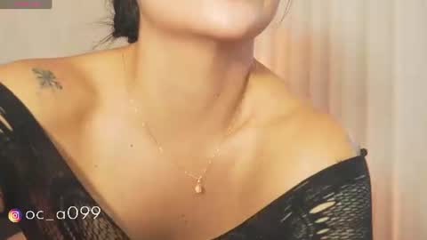 Snapshot of sarah_hiill chatting on June 25, 9:41 pm online show from June 25, 9:41 pm
