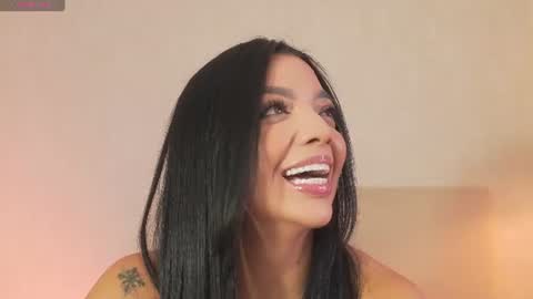 Snapshot of sarah_hiill chatting on July 15, 10:15 pm online show from July 15, 10:15 pm
