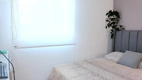 sarah_rayy online show from February 21, 6:15 pm