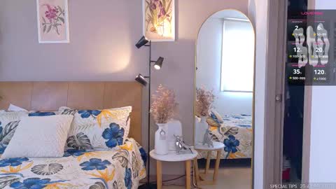 sarah_rayy online show from October 31, 5:25 pm