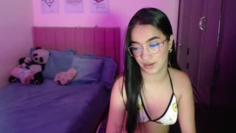 Snapshot of sarah_stone15 chatting on March 11, 2:54 am Sarah online show from March 11, 2:54 am