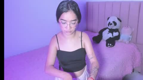 Snapshot of sarah_stone15 chatting on October 27, 6:45 pm Sarah online show from October 27, 6:45 pm