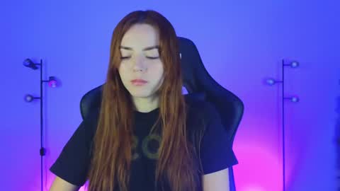 Snapshot of sarah_swtt chatting on January 20, 2:53 am - next broadcast 28 nov 7 pm Col online show from January 20, 2:53 am