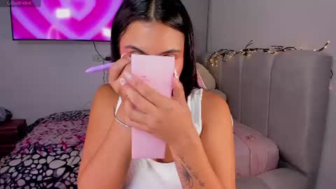 sarahcute14 online show from June 25, 4:01 am