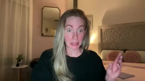 Sarah online show from May 13, 4:21 am