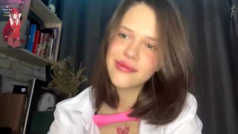 Sarah online show from March 24, 12:15 am