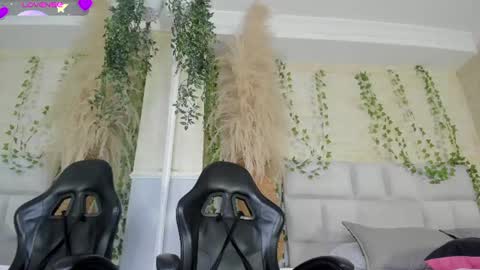 Snapshot of sarahlynn7 chatting on June 14, 8:11 pm SARAH online show from June 14, 8:11 pm