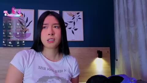Snapshot of sarahmiler_ chatting on March 16, 11:47 am Sarah online show from March 16, 11:47 am