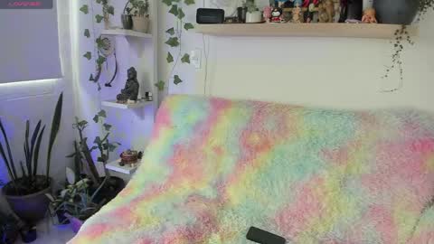 Snapshot of sarahminage_ chatting on May 5, 6:16 pm Sarah NEW ACCOUNT online show from May 5, 6:16 pm