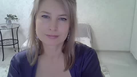 Snapshot of sarahphelps chatting on March 7, 9:27 pm sarahphelps online show from March 7, 9:27 pm
