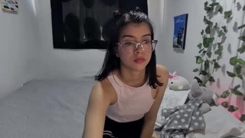 Sarah  online show from February 7, 7:17 pm