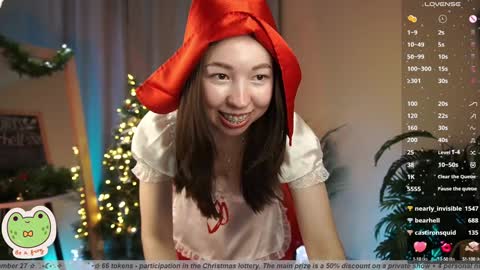 Snapshot of sarahson chatting on December 25, 9:13 am vacation 16-30 of november caucht me in insta online show from December 25, 9:13 am