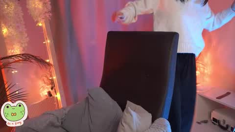 Snapshot of sarahson chatting on March 3, 12:05 pm vacation 16-30 of november caucht me in insta online show from March 3, 12:05 pm