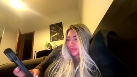 Sarah online show from February 13, 11:01 pm