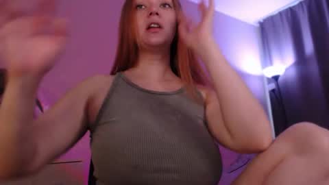 Sarah online show from September 23, 2:09 pm