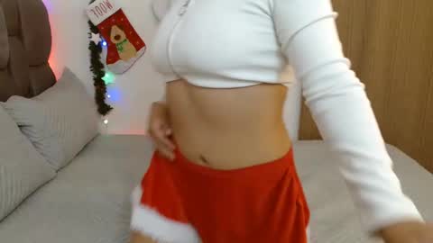 Sarah online show from December 8, 3:10 am